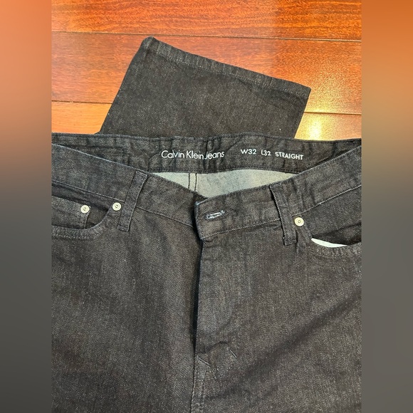 NWT-Calvin Klein Jeans Men's Straight Leg Dark Wash W32/L32 - Picture 6 of 9